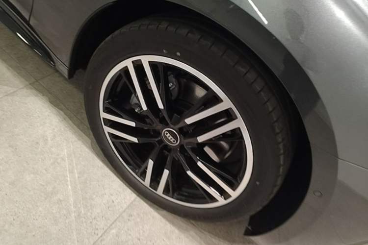Used Audi A5L 2026 2.0T Ignite Starry Edition Exterior 4