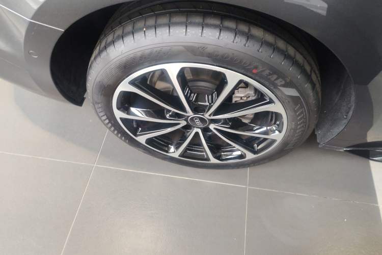 Used Audi A5L 2026 2.0T Sport Exterior 5