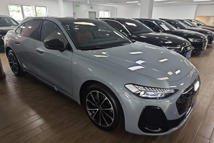 Used Audi A5L 2026 2.0T Sport Plus Front Right 45 Deg