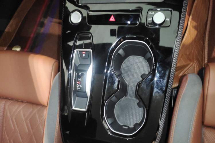 Used Audi A5L 2026 2.0T Sport quattro Gear Lever