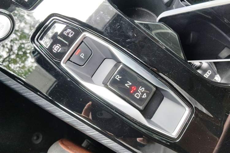 Used Audi A5L 2026 2.0T Sport Plus Gear Lever