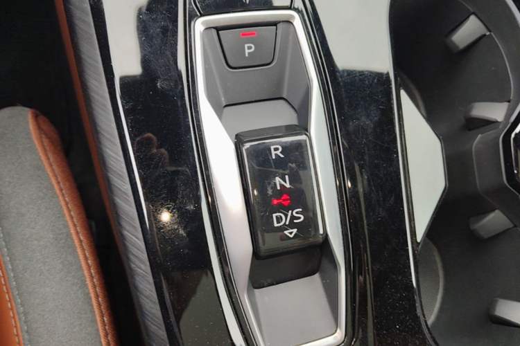 Used Audi A5L 2026 2.0T Sport Plus Gear Lever