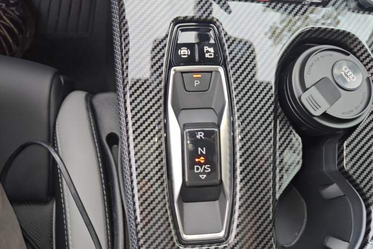 Used Audi A5L 2026 2.0T Navigation Edition Gear Lever