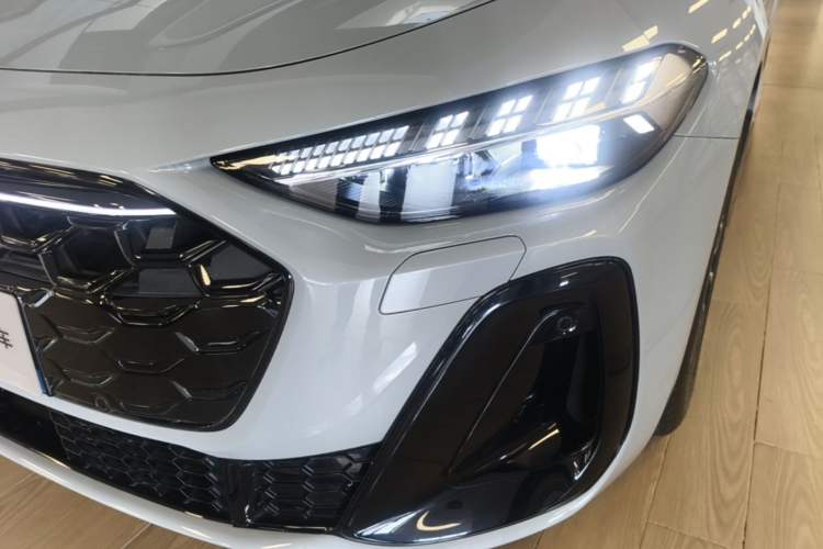 Used Audi A5L 2026 2.0T Sport Plus Left Front Headlight