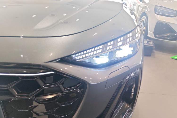 Used Audi A5L 2026 2.0T Sport Plus Left Front Headlight