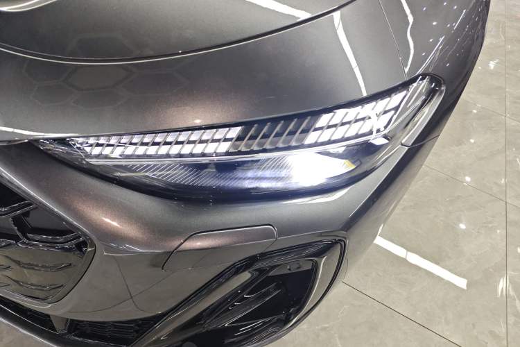 Used Audi A5L 2026 2.0T Sport Plus Left Front Headlight