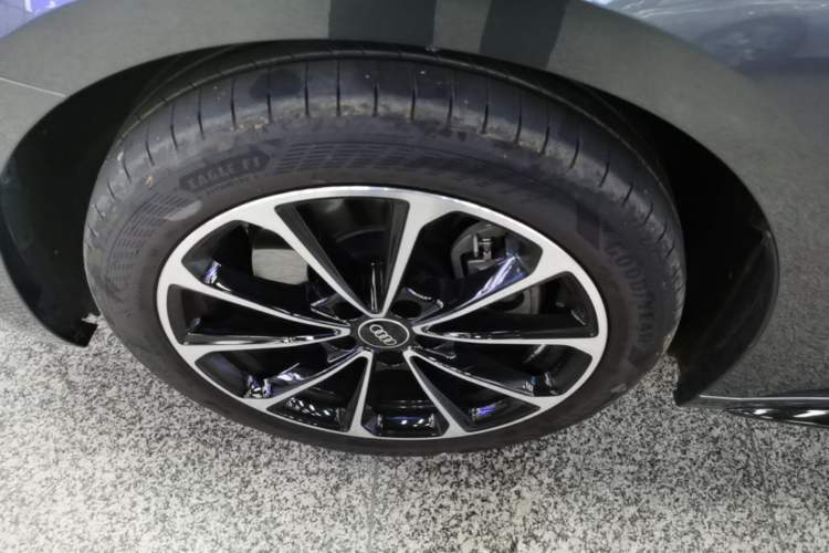 Used Audi A5L 2026 2.0T Sport Left Front Wheel Hub