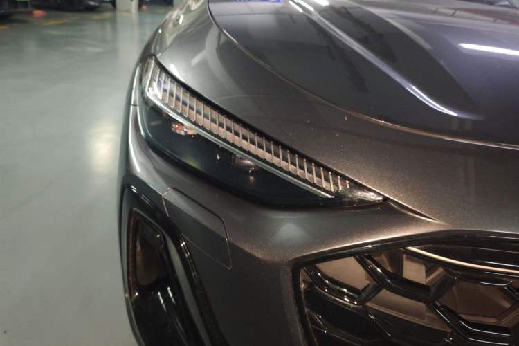 Used Audi A5L 2026 2.0T Sport Plus Right Front Headlight