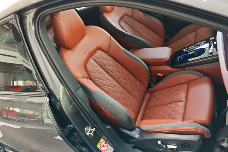 Used Audi A5L 2026 2.0T Sport quattro Right Front Seat