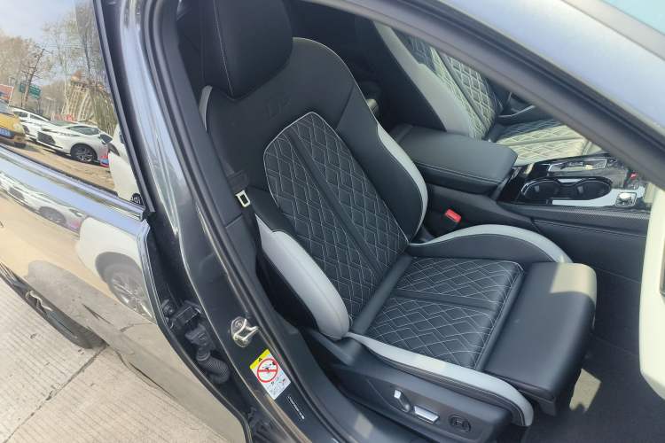 Used Audi A5L 2026 2.0T Sport quattro Right Front Seat
