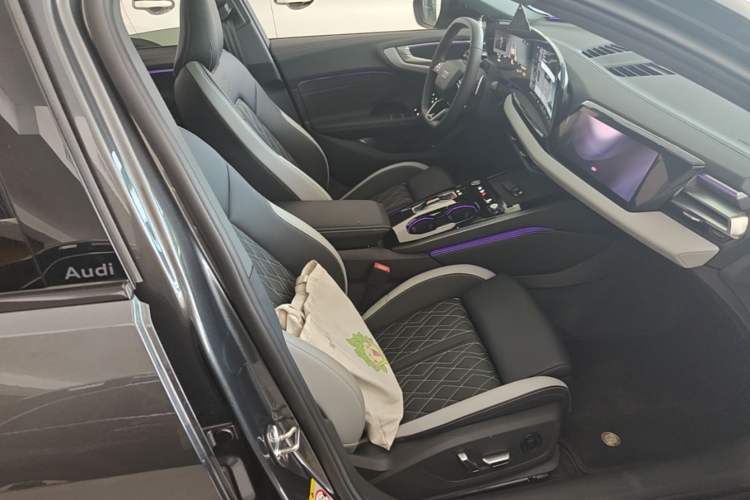 Used Audi A5L 2026 2.0T Sport Plus Right Front Seat