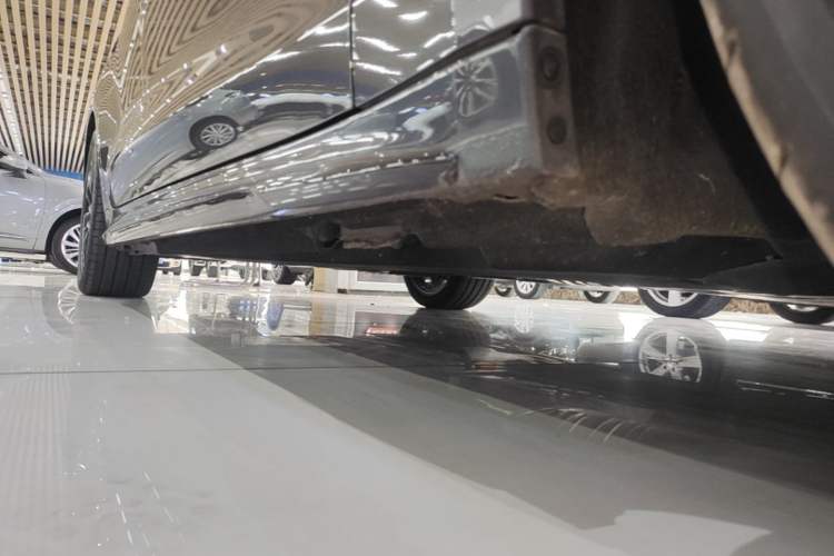Used Audi A5L 2026 2.0T Sport quattro Right Side Sill