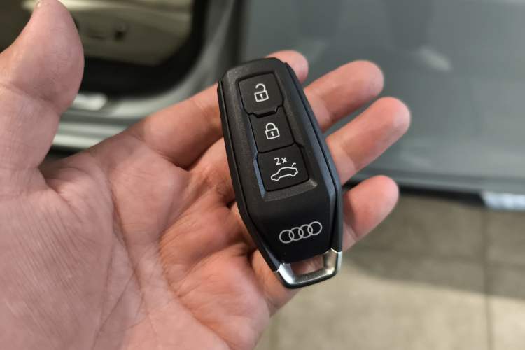 Used Audi A5L 2026 2.0T Sport Vehicle Key