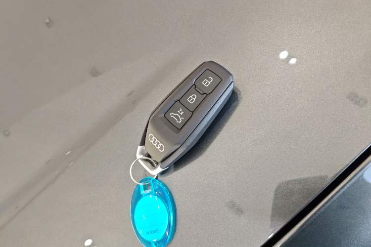 Used Audi A5L 2026 2.0T Sport quattro Vehicle Key