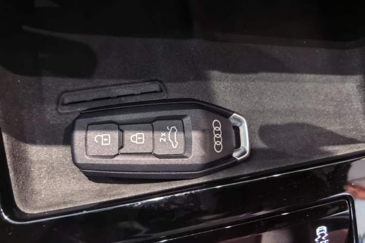 Used Audi A5L 2026 2.0T Sport Plus Vehicle Key