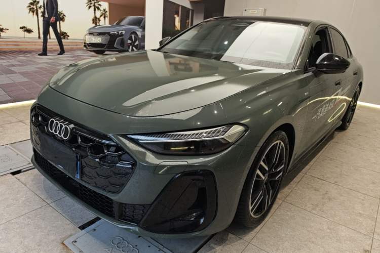 Audi A5L 2026 2.0T Sport quattro
