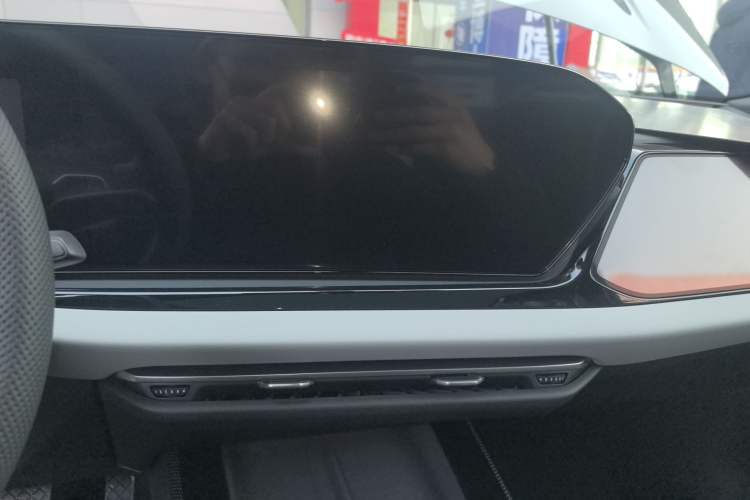 Used Audi A5L 2026 2.0T Sport Audio And AC Panel