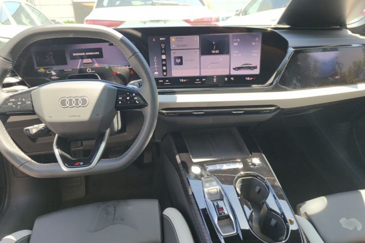 Used Audi A5L 2026 2.0T Sport Center Console