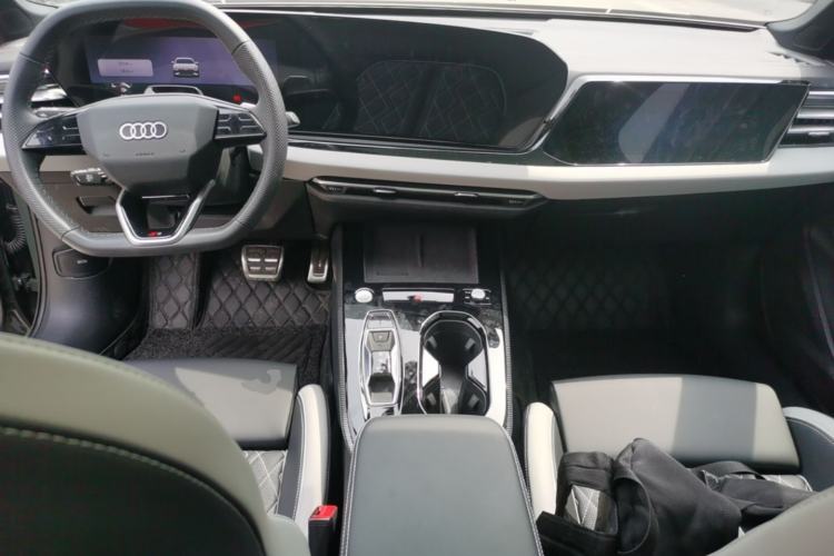 Used Audi A5L 2026 2.0T Sport quattro Center Console