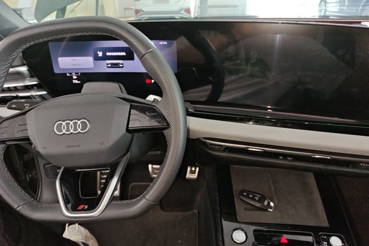 Used Audi A5L 2026 2.0T Sport Plus Center Console