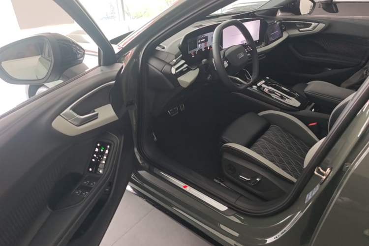 Used Audi A5L 2026 2.0T Sport quattro Driver Seat