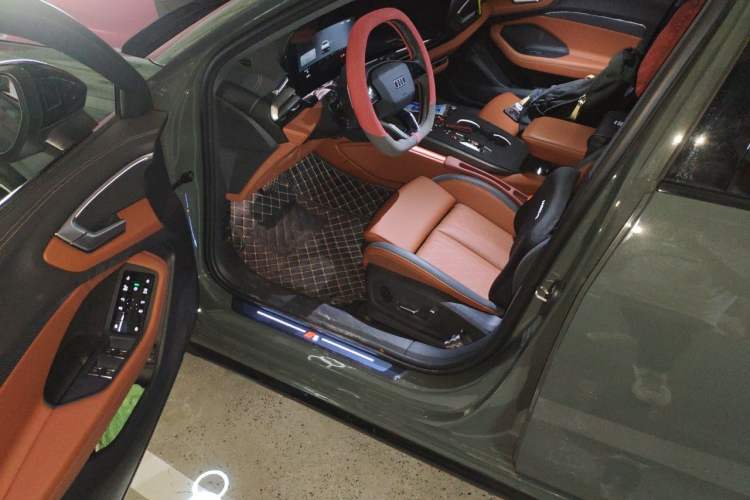 Used Audi A5L 2026 2.0T Sport Driver Seat
