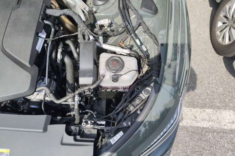 Used Audi A5L 2026 2.0T Sport Plus Engine Bay Left