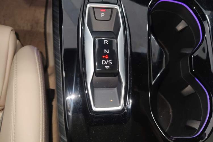 Used Audi A5L 2026 2.0T Sport Gear Lever