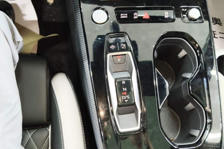 Used Audi A5L 2026 2.0T Sport quattro Gear Lever