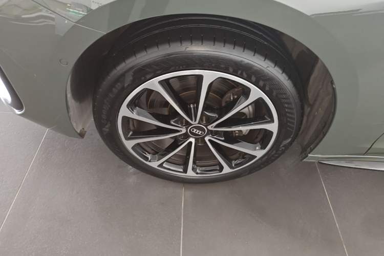 Used Audi A5L 2026 2.0T Sport Plus Left Front Wheel Hub