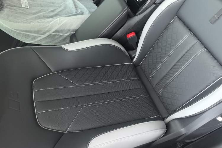 Used Audi A5L 2026 2.0T Sport Right Front Seat