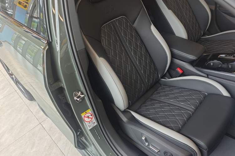 Used Audi A5L 2026 2.0T Sport Plus Right Front Seat