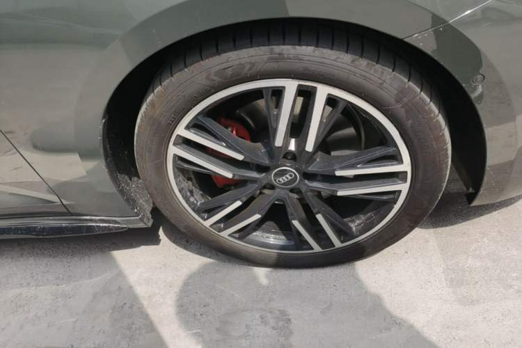 Used Audi A5L 2026 2.0T Sport quattro Right Front Wheel Hub