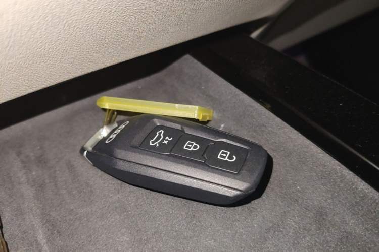 Used Audi A5L 2026 2.0T Sport Vehicle Key