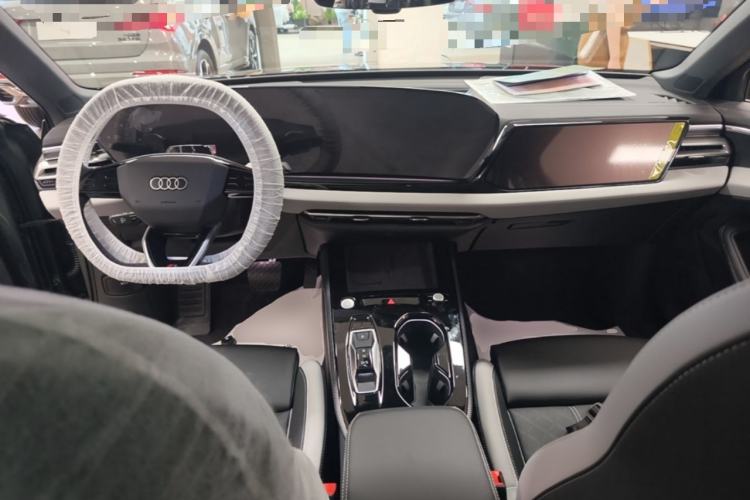 Used Audi A5L 2026 2.0T Sport Center Console