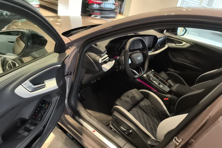 Used Audi A5L 2026 2.0T Sport Plus Driver Seat