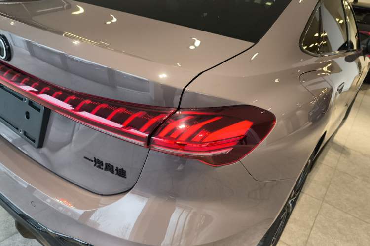 Used Audi A5L 2026 2.0T Sport Plus Right Rear Taillight
