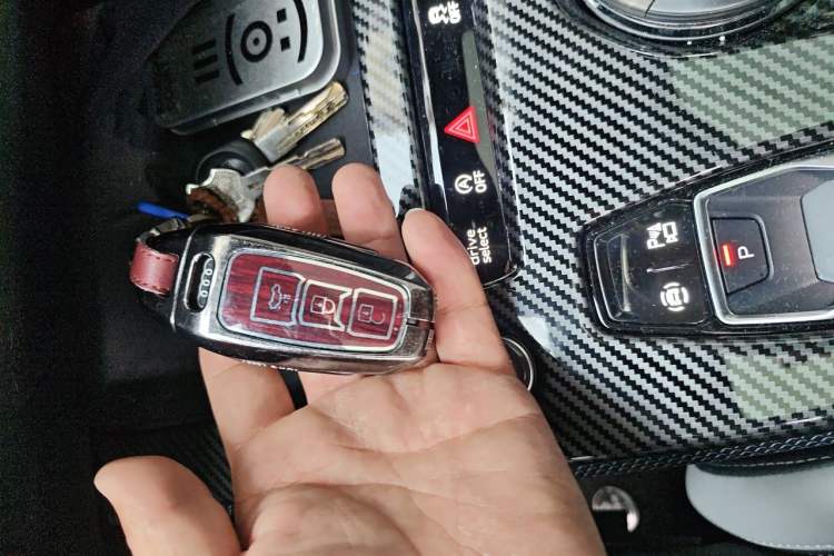 Used Audi A5L 2026 2.0T Sport Plus Vehicle Key