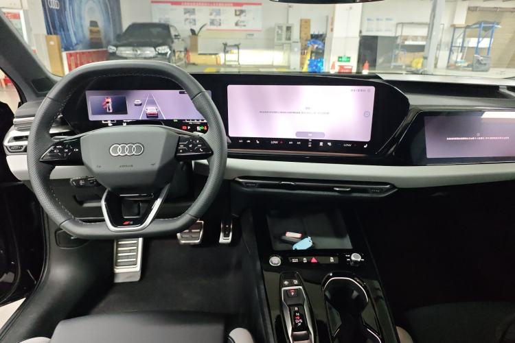 Used Audi A5L 2026 2.0T Sport Plus Center Console