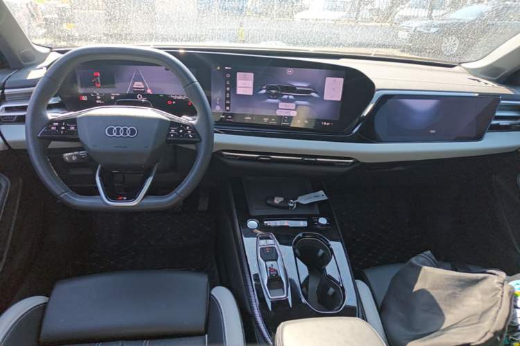 Used Audi A5L 2026 2.0T Sport Center Console