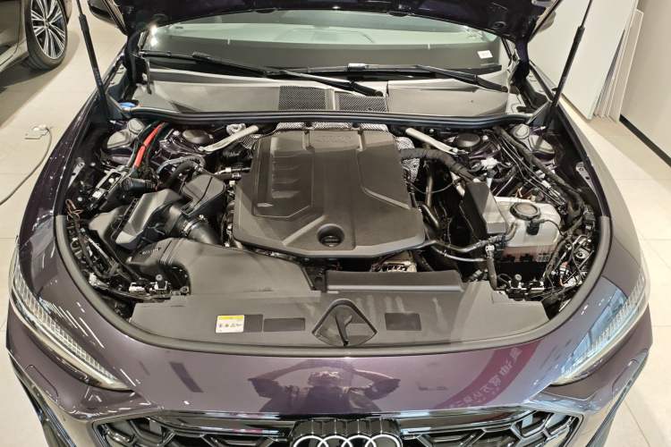 Used Audi A5L 2026 2.0T Sport quattro Engine Bay