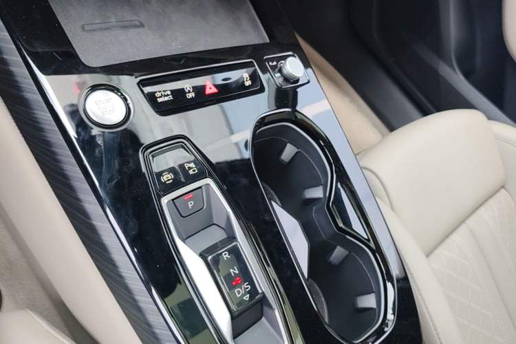 Used Audi A5L 2026 2.0T Sport Gear Lever