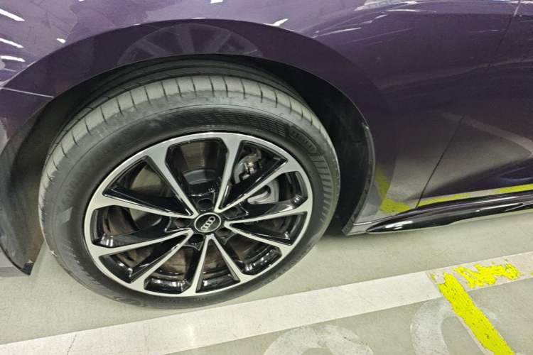 Used Audi A5L 2026 2.0T Sport Plus Left Front Wheel Hub