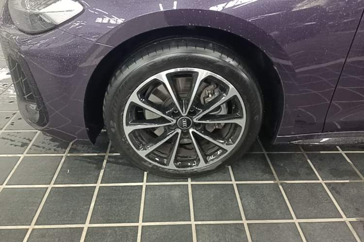 Used Audi A5L 2026 2.0T Sport Plus Left Front Wheel Hub