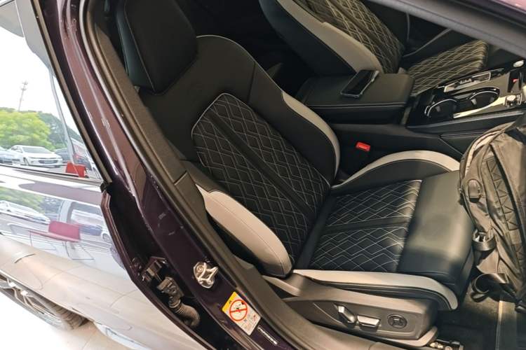 Used Audi A5L 2026 2.0T Sport quattro Right Front Seat
