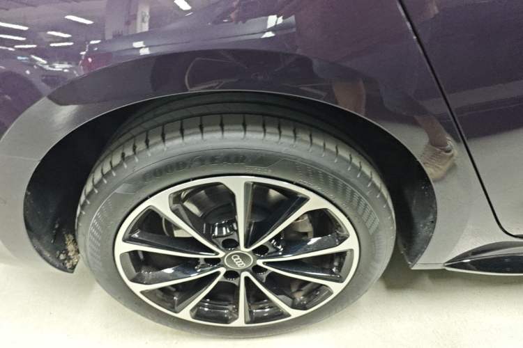 Used Audi A5L 2026 2.0T Sport Plus Right Rear Wheel Hub