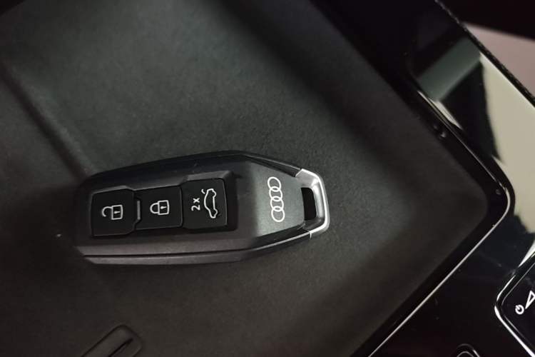 Used Audi A5L 2026 2.0T Sport quattro Vehicle Key