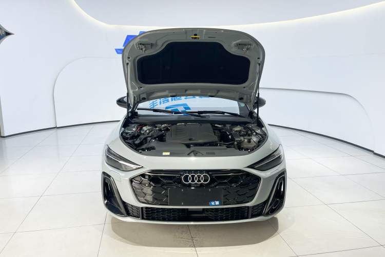 Used Audi A5L 2026 2.0T Sport Plus Engine Bay
