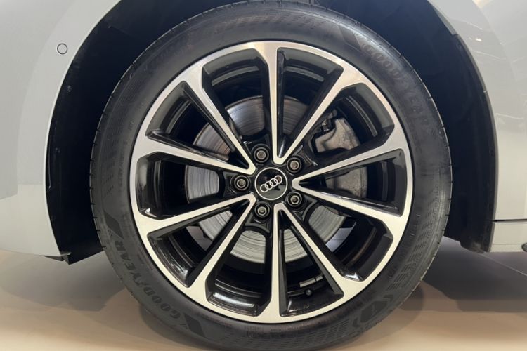 Used Audi A5L 2026 2.0T Sport Plus Exterior 2