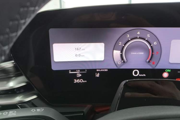 Used Audi A5L 2026 2.0T Sport Plus Odometer Close Up